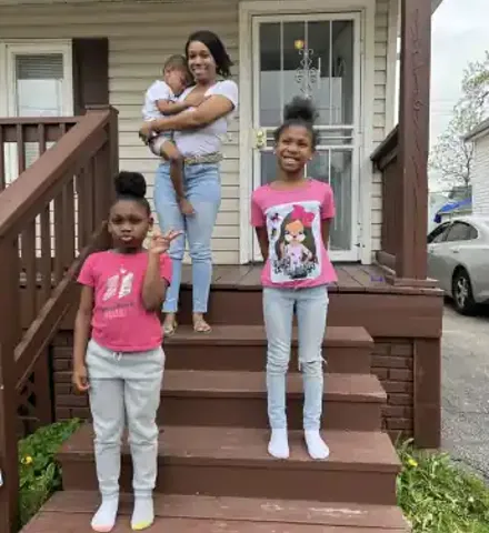 Danelle and her children